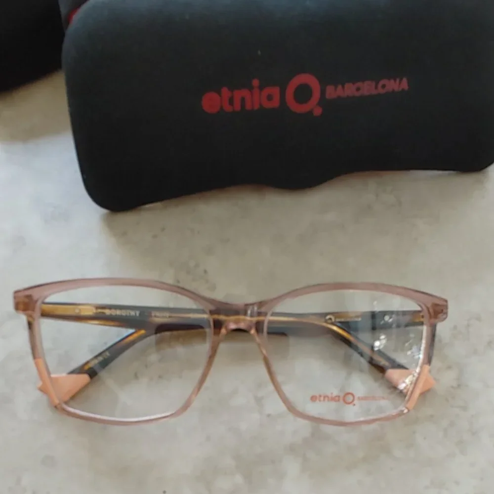 Etnia Barcelona Dorothy frames. NWOT